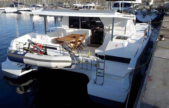 Fountaine Pajot Lucia 40