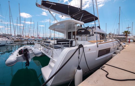 Lagoon 40