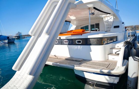 Lagoon Power 44