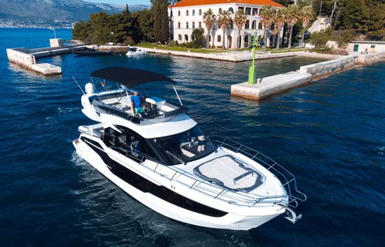 Galeon 440 Fly