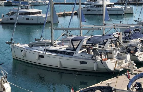 Beneteau Oceanis 48