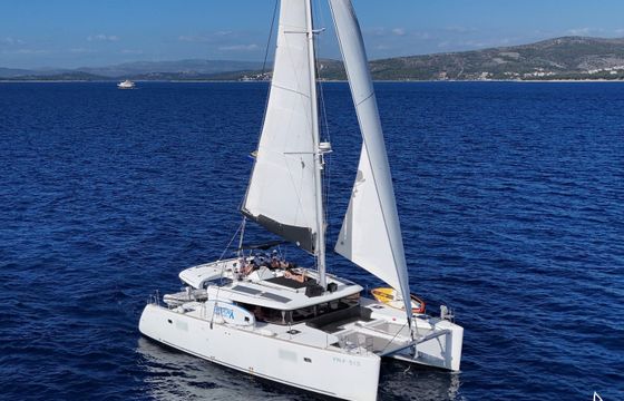 Lagoon 450F