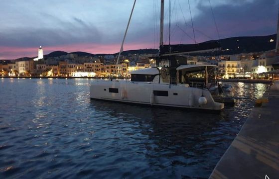 Lagoon 42