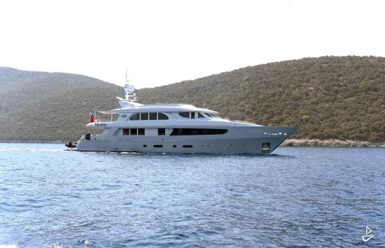 Custom Made Motoryacht