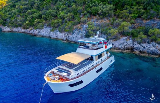 Custom Made Motoryacht