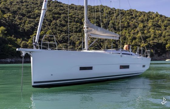 Dufour 390