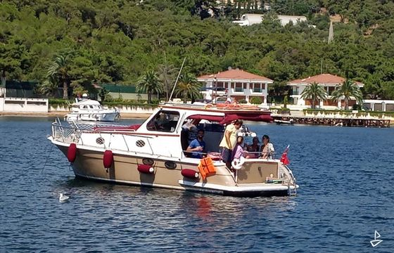 Custom Made Motoryacht