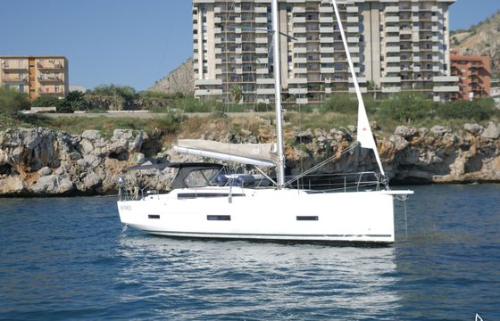 Dufour 430