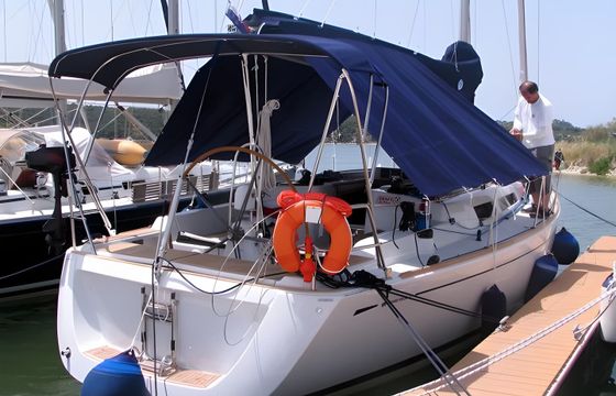 Grand Soleil 37