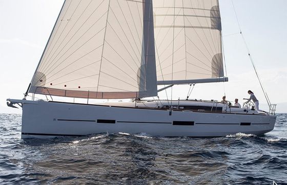 Dufour 460