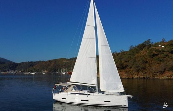 Dufour 390