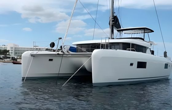 Lagoon 42