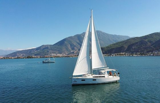 Beneteau Oceanis 38.1