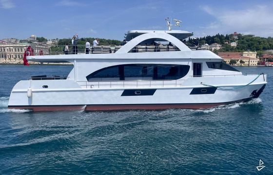 Custom Made Motoryacht