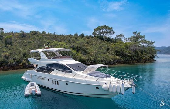 Azimut 55 Fly