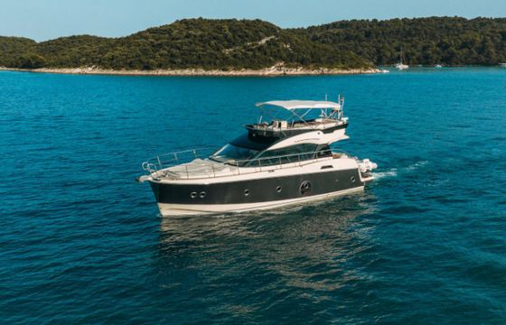 Monte Carlo Yachts 5