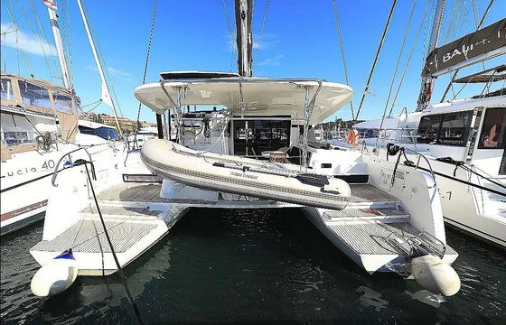 Lagoon 42