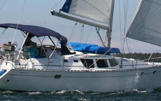 Jeanneau Sun Odyssey 43 Deck Salon