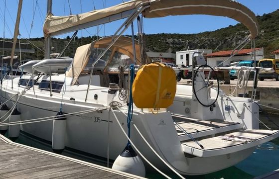 Dufour 335 Grand Large