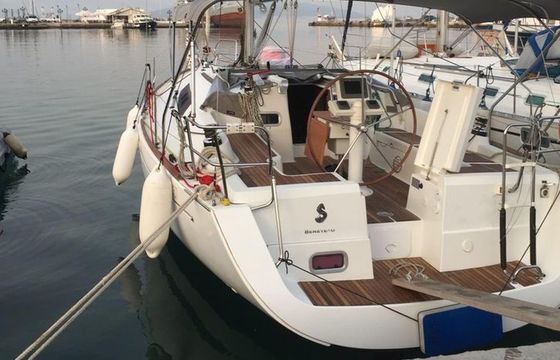 Beneteau Oceanis 37