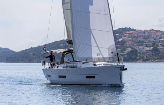 Dufour 530