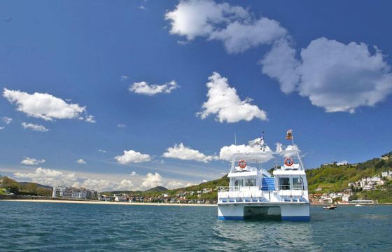 M/C Catamaran