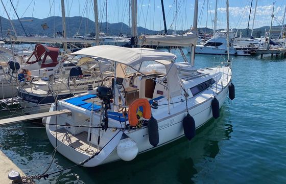 Beneteau Oceanis 37