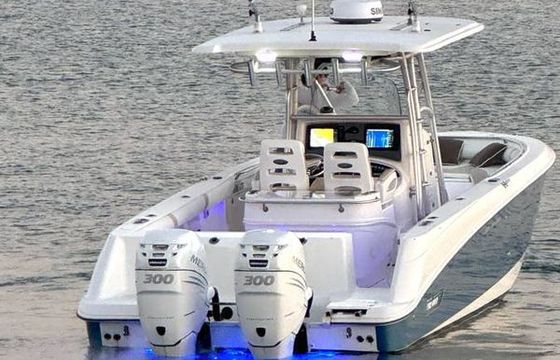 Boston Whaler Outrage 320