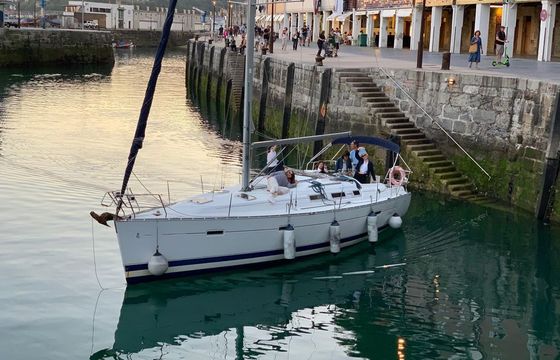 Beneteau Oceanis 373