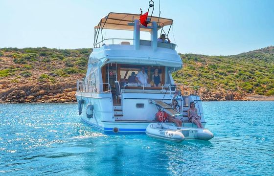 Custom Motoryacht