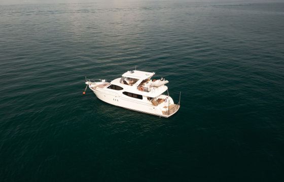 M/Y 5800 Pilothouse
