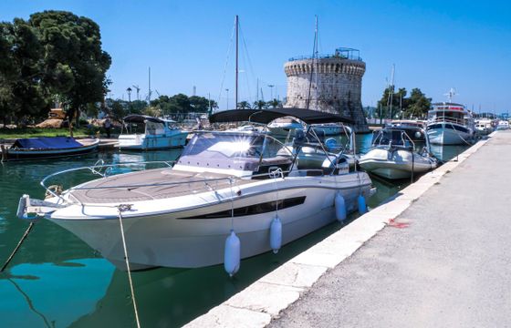 Atlantic Yachts 730 Sun Cruiser