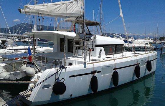 Lagoon 39