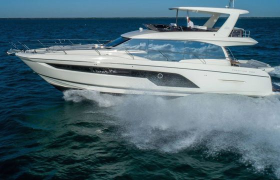 Prestige 590 Fly