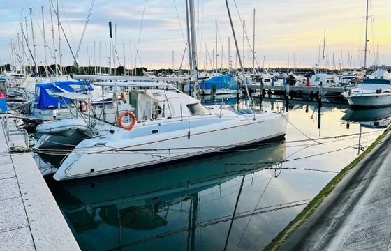 Fountaine Pajot Antigua 37