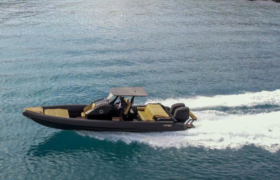 Viper 9.70m Magnum 2 x 300HP