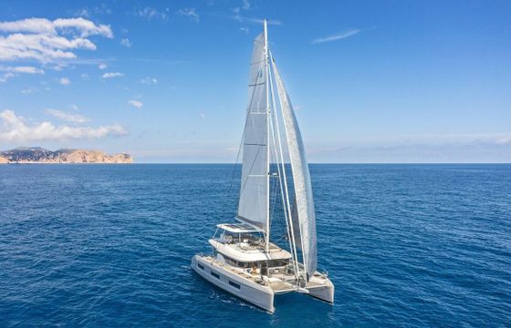 Lagoon 60
