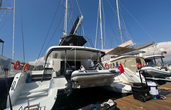 Lagoon 51