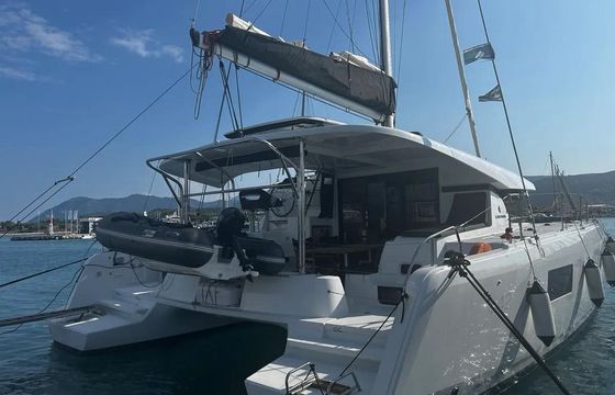 Lagoon 42