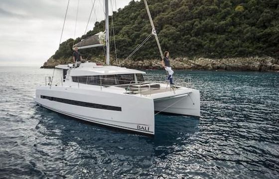 Catamaran Bali 4.1