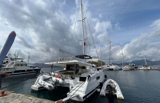 Fountaine Pajot Elba 45