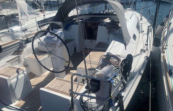 Hanse 370