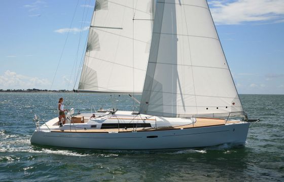 Beneteau Oceanis 37