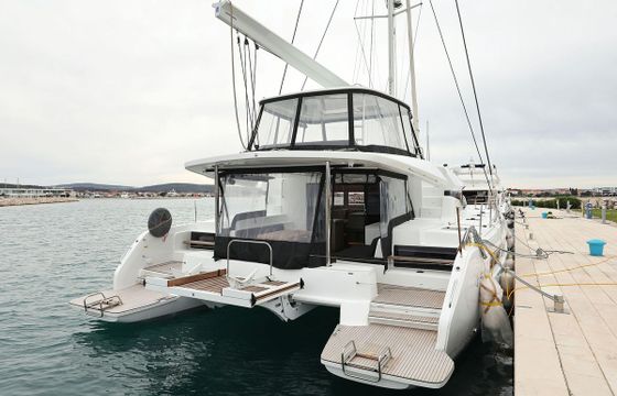 Lagoon 51