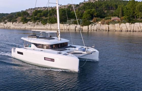 Lagoon 43