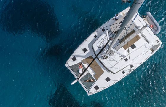 Fountaine Pajot Astrea 42