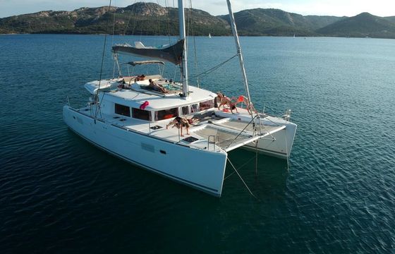 Lagoon 450F