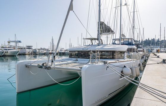 Lagoon 40