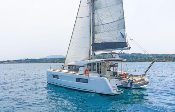 Lagoon 40