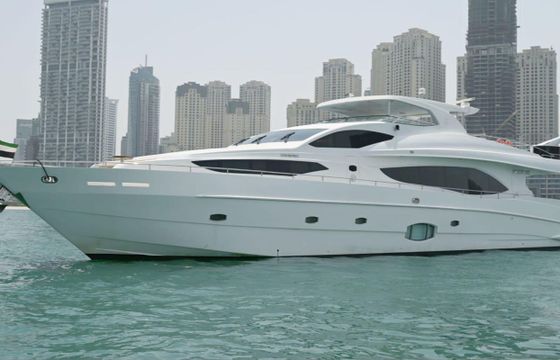 M/Y 105